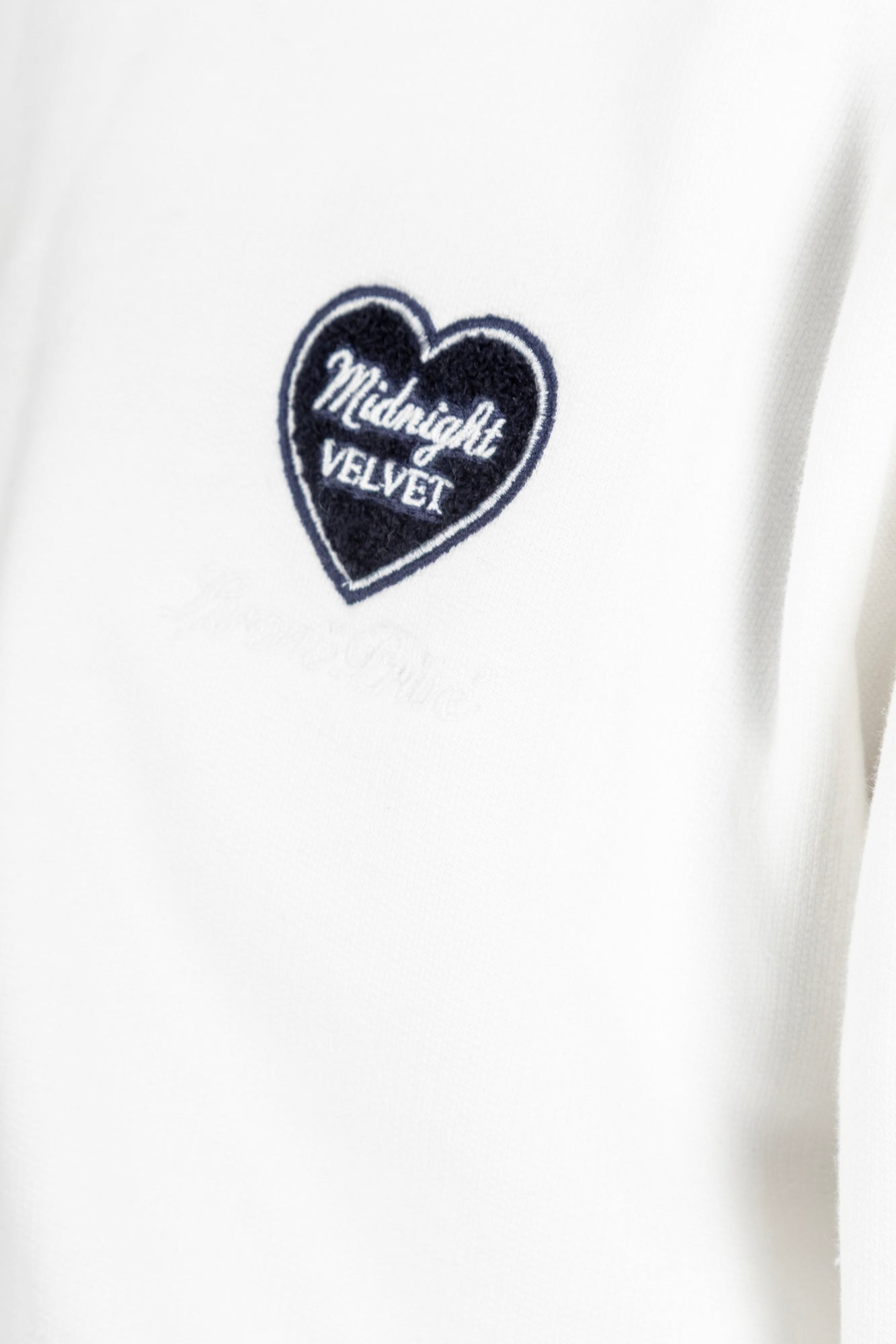 Hoodie Bordado Midnight Velvet (Mujer)