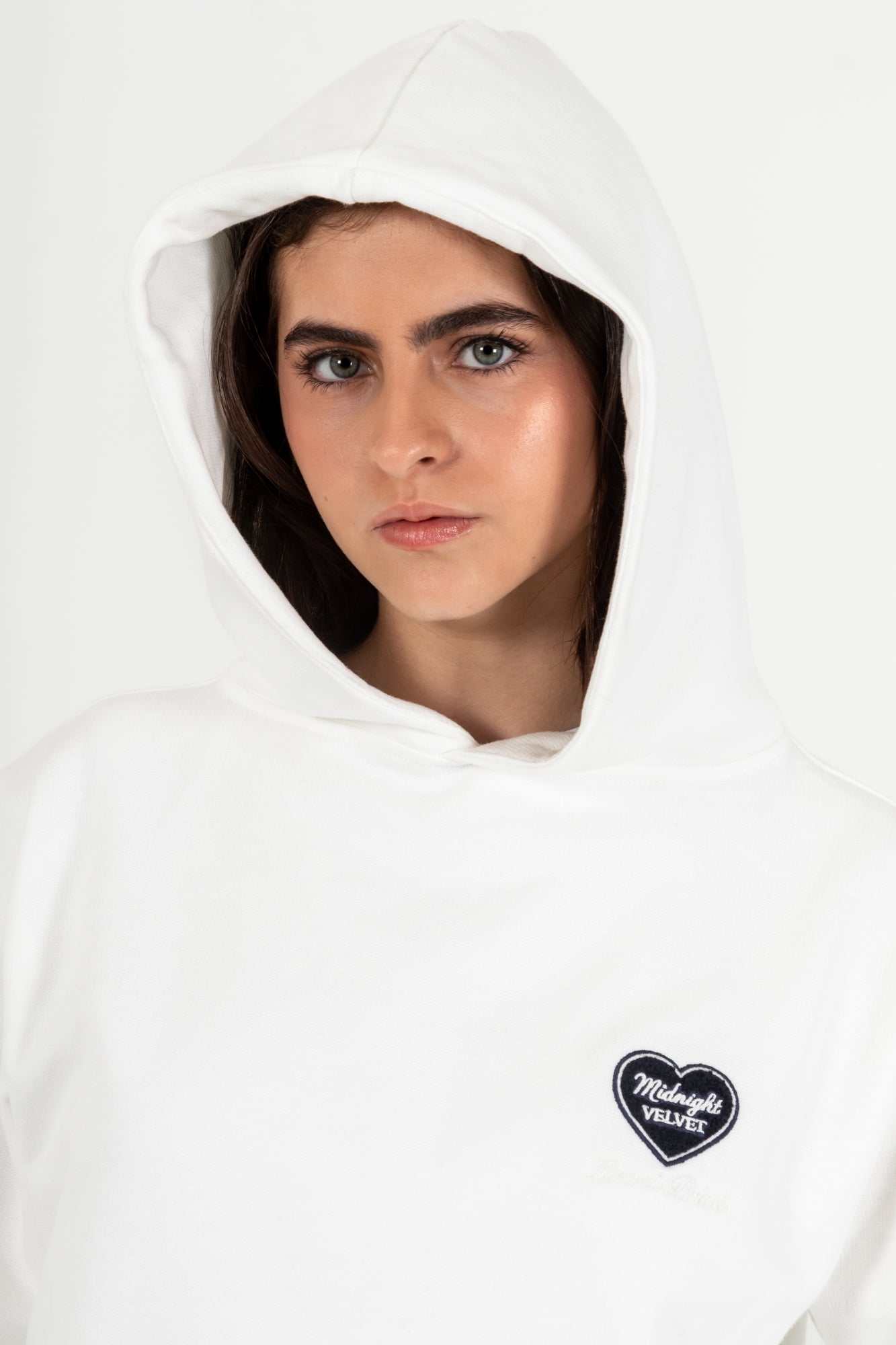 Hoodie Bordado Midnight Velvet (Mujer)