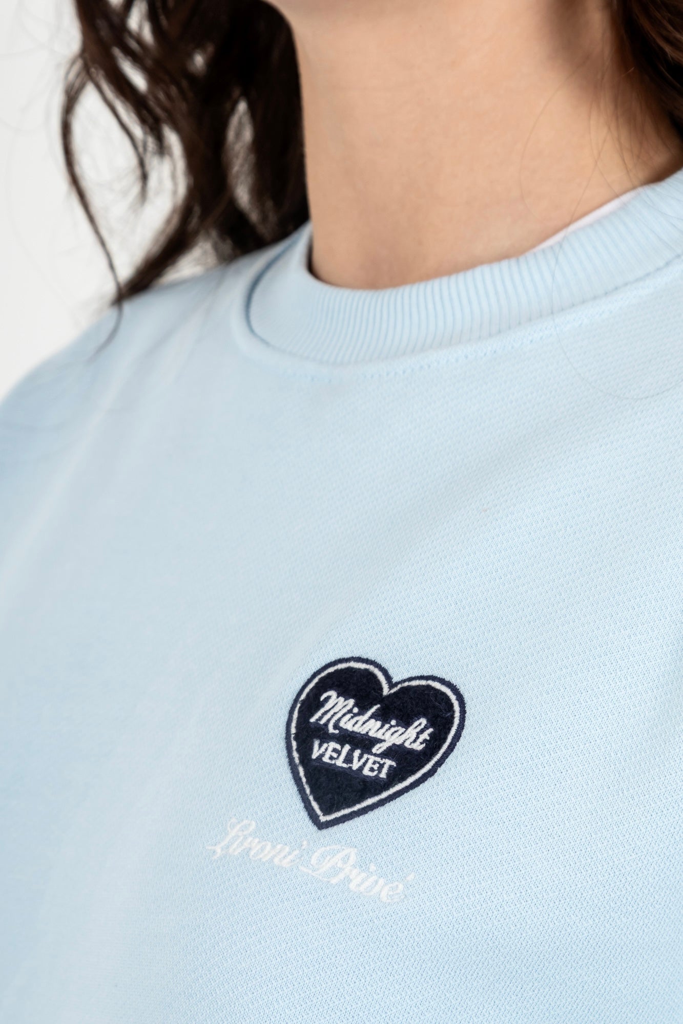 Crewneck Bordado Midnight Velvet (Mujer)