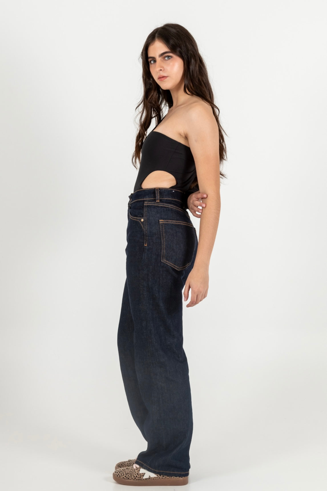 Body Odyssey Negro