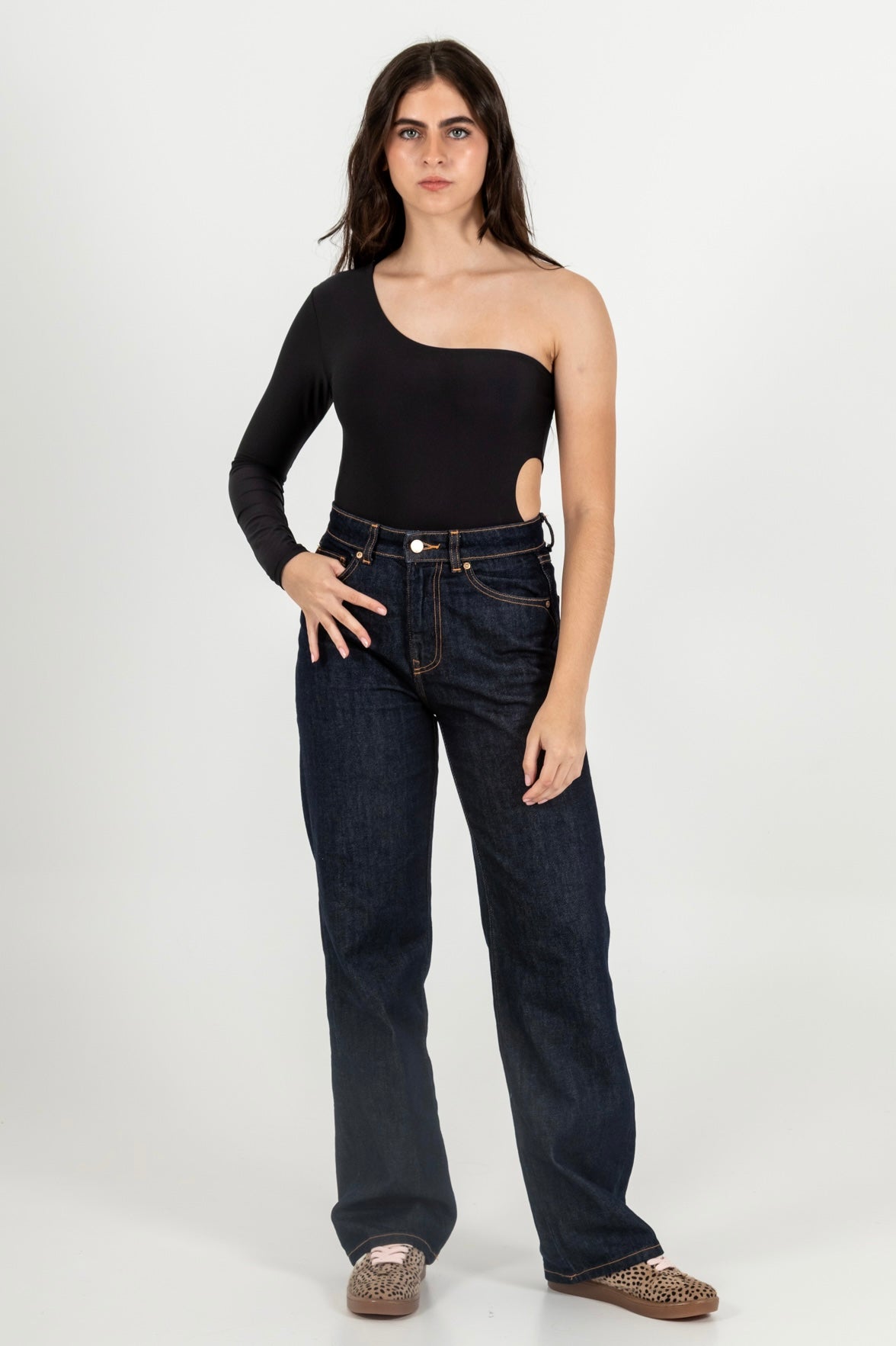 Body Odyssey Negro